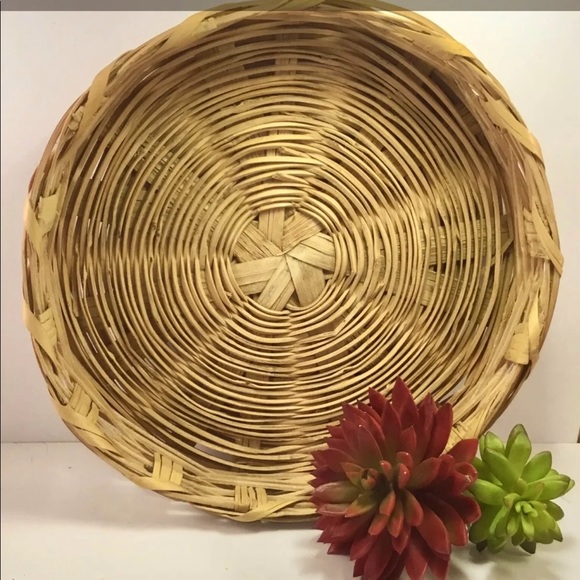 Round Basket - Picture 1 of 5